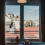 Citybeat Apartments, 400m From The Square