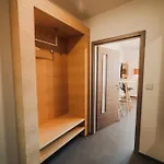Citybeat Apartments, 400m From The Square Daire *