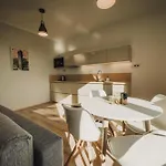 Daire Citybeat Apartments, 400m From The Square Plzeň
