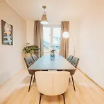 Citybeat Apartments, 400m From The Square Daire