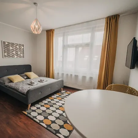 Citybeat Apartments, 400m From The Square Apartman Plzeň