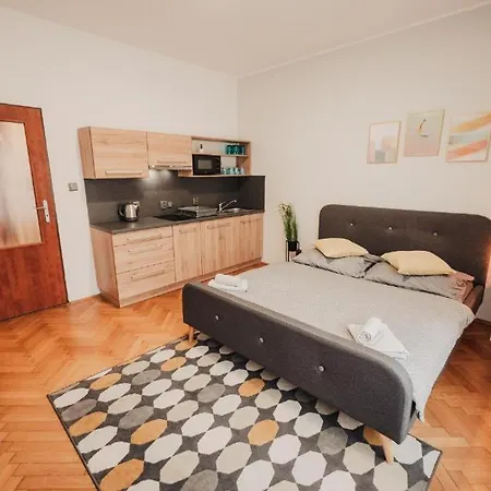 公寓 Citybeat Apartments, 400m From The Square