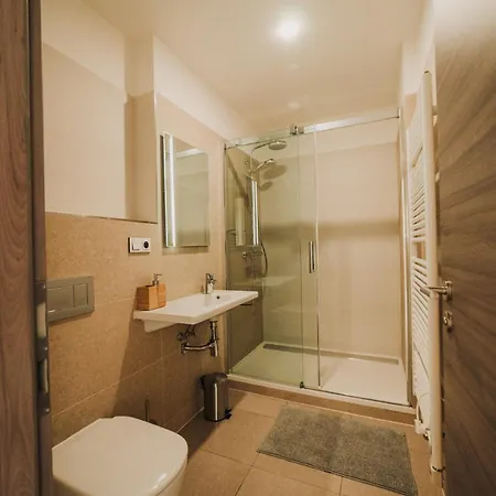 Citybeat Apartments, 400m From The Square Apartamento