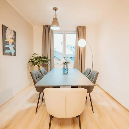 Citybeat Apartments, 400m From The Square Apartman