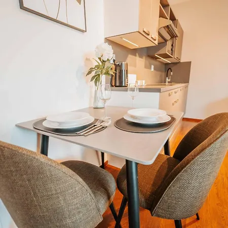 公寓 Citybeat Apartments, 400m From The Square