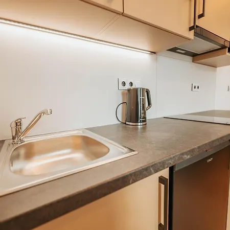 Citybeat Apartments, 400m From The Square *