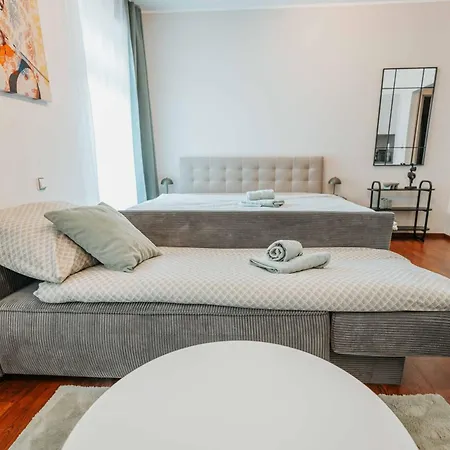 Citybeat Apartments, 400m From The Square * Plzen
