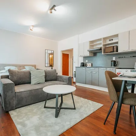 Citybeat Apartments, 400m From The Square Apartment