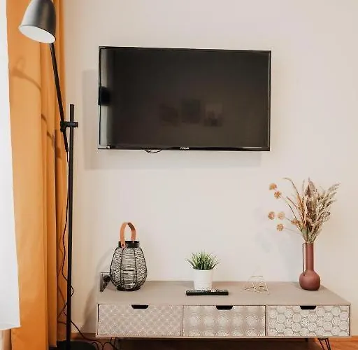 Citybeat Apartments, 400m From The Square