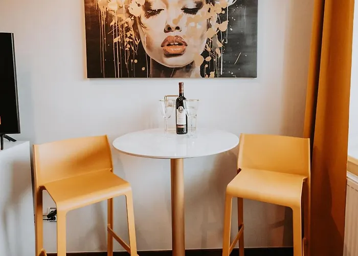 Citybeat Apartments, 400m From The Square *