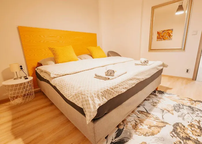 公寓 Citybeat Apartments, 400m From The Square *