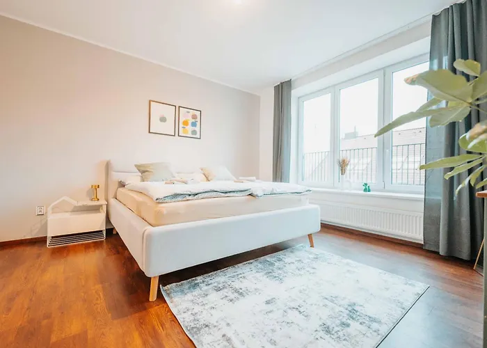 Citybeat Apartments, 400m From The Square 比尔森