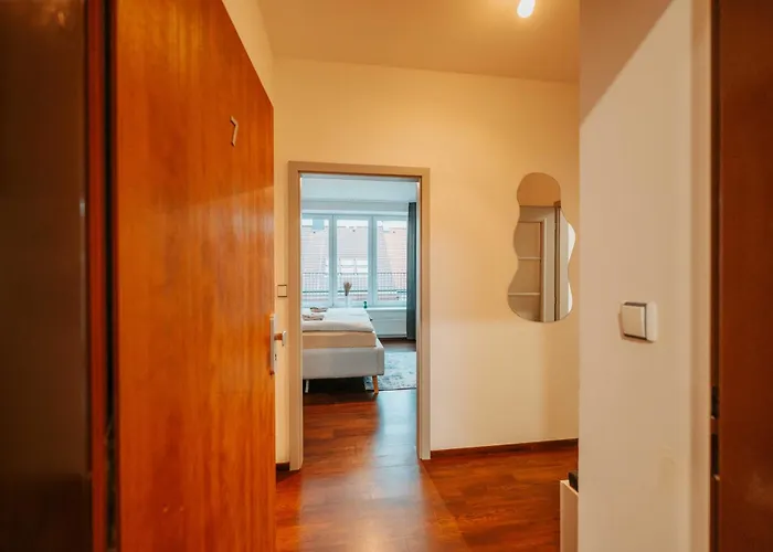 公寓 Citybeat Apartments, 400m From The Square *