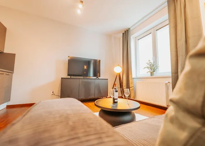 Citybeat Apartments, 400m From The Square